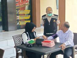 Sidokkes Polres Bima Kota Laksanakan Pengecekan Kesehatan Anggota