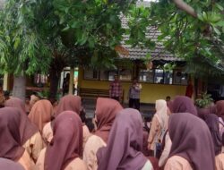 Selamatkan Generasi/Pelajar Dari Bahaya Laten Narkoba, Polsek Madapangga Sosialisasi Pencegahan Narkoba di SMPN I Madapangga