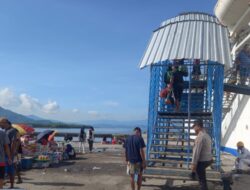 Polsek Kawasan Pelabuhan Laut Bima Amankan Proses Embarkasi dan Debarkasi Penumpang Kapal KM. AWU