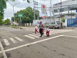 Personel Sat Lantas Polres Bima Kota Laksanakan Gatur Pagi untuk Wujudkan Kamseltibcar Lantas