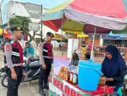 Pastikan Keamanan dan Kenyamanan Masyarakat Menjelang Berbuka Puasa Sat Samapta Polres Bima Gelar Patroli Ngabuburit