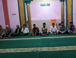 Pererat Silaturahmi Kapolsek Donggo Hadiri Safari Ramadhan Bersama Forkopimcam Donggo