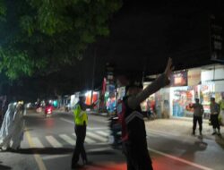 Hadir Melayani Masyarakat, Satsamapta Polres Bima Intensifikan Patroli Pengamanan Sholat Taraweh