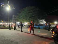 Cegah Kemacetan Personel Pos PAM Operasi Ketupat Rinjani 2025 Simpang 3 Tente Laksanakan Pelayanan Pengaturan Arus Lalulintas