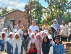 Polri Untuk Masyarakat, Bhabinkamtibmas Polsek Soromandi Kunjungi Warga Korban Kebakaran