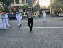 Anggota Lantas Polsek Rasanae Barat Laksanakan Strong Point Pagi di Depan MTSN I Kota Bima, Sasar Masyarakat dan Pelajar