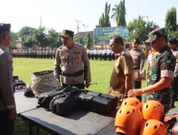 Kapolres Bima Kota Pimpin Apel Gelar Pasukan Kesiapsiagaan Tanggap Darurat Bencana Hidrometeorologi Tahun 2025