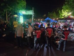 Patroli Blue Light Polsek Rasanae Barat Sampaikan Himbauan Kamtibmas di Festival Warna Warni 2025 Pantai Lawata